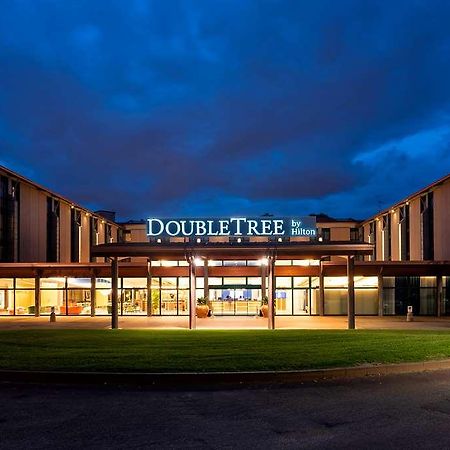 Doubletree By Hilton Milan Malpensa Solbiate Olona Hotel Bagian luar foto