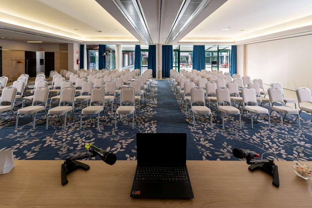 Doubletree By Hilton Milan Malpensa Solbiate Olona Hotel Fasilitas foto