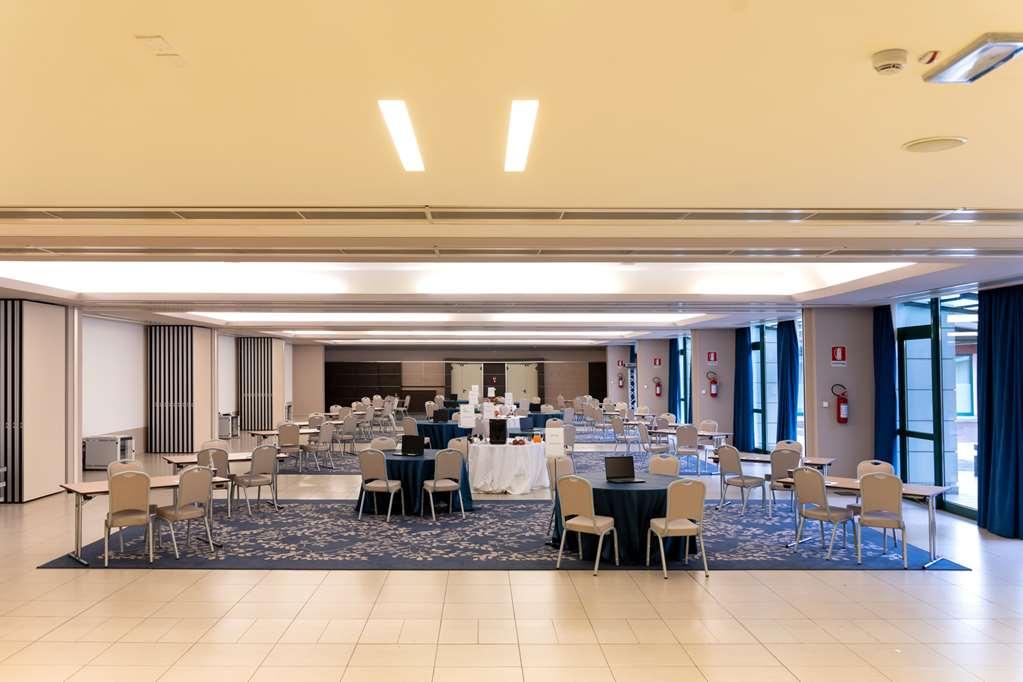 Doubletree By Hilton Milan Malpensa Solbiate Olona Hotel Fasilitas foto