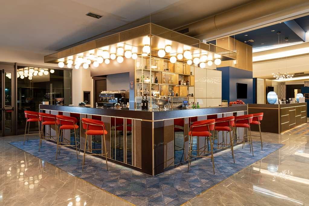 Doubletree By Hilton Milan Malpensa Solbiate Olona Hotel Restoran foto
