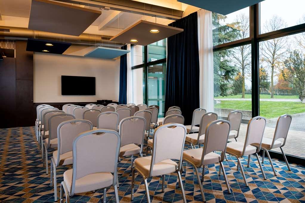 Doubletree By Hilton Milan Malpensa Solbiate Olona Hotel Fasilitas foto